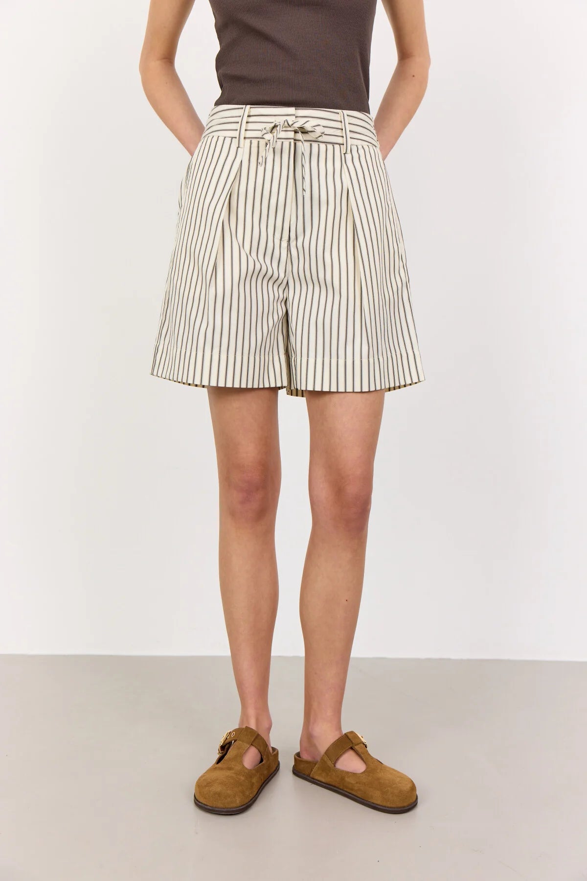 LR-LUCILLA Shorts - Mørk Brun