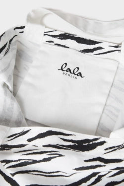 Lala Berlin - Tote Maja Canvas - White black tiger