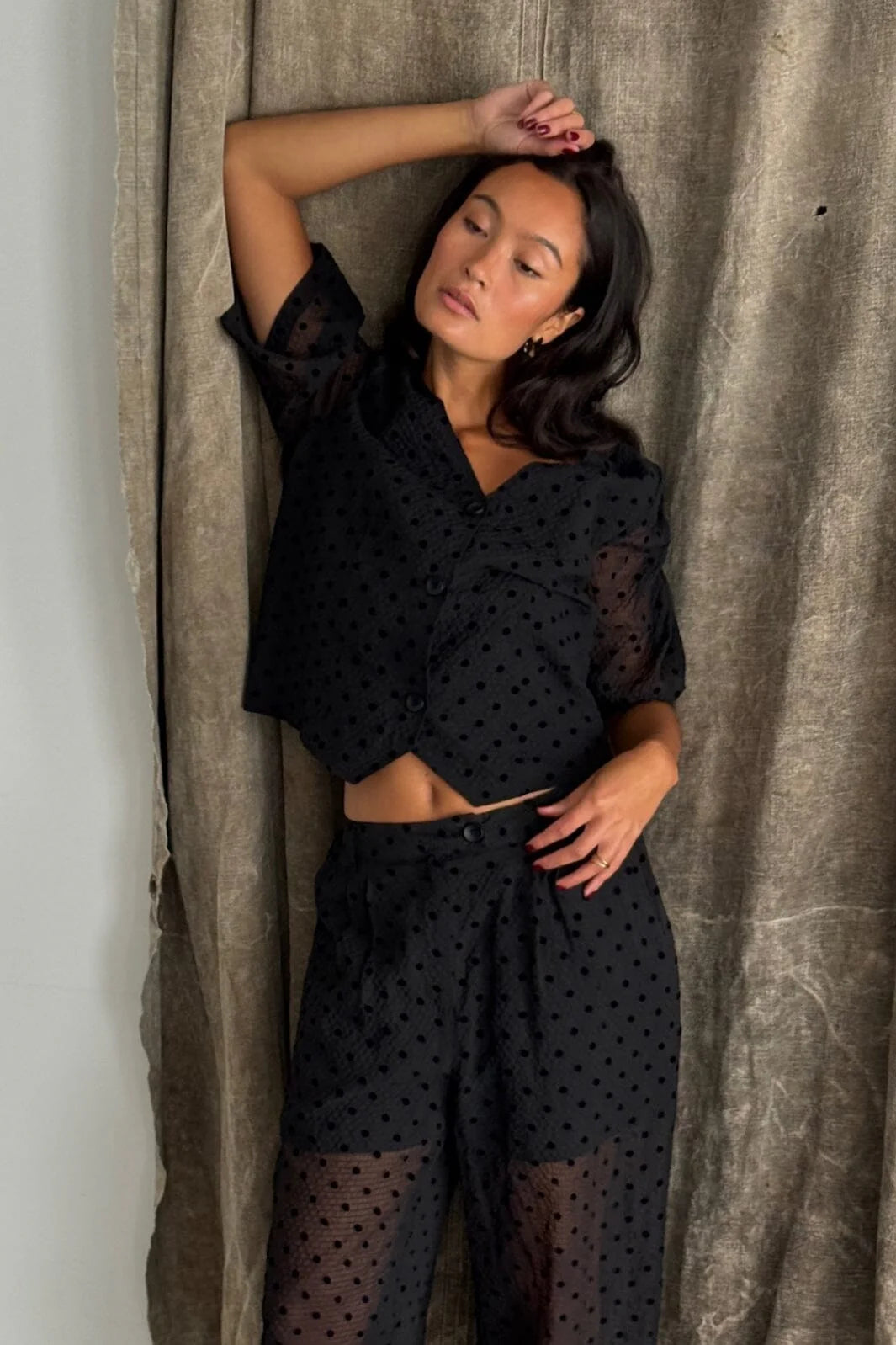 Love & Divine - Love1419 - Black Dots