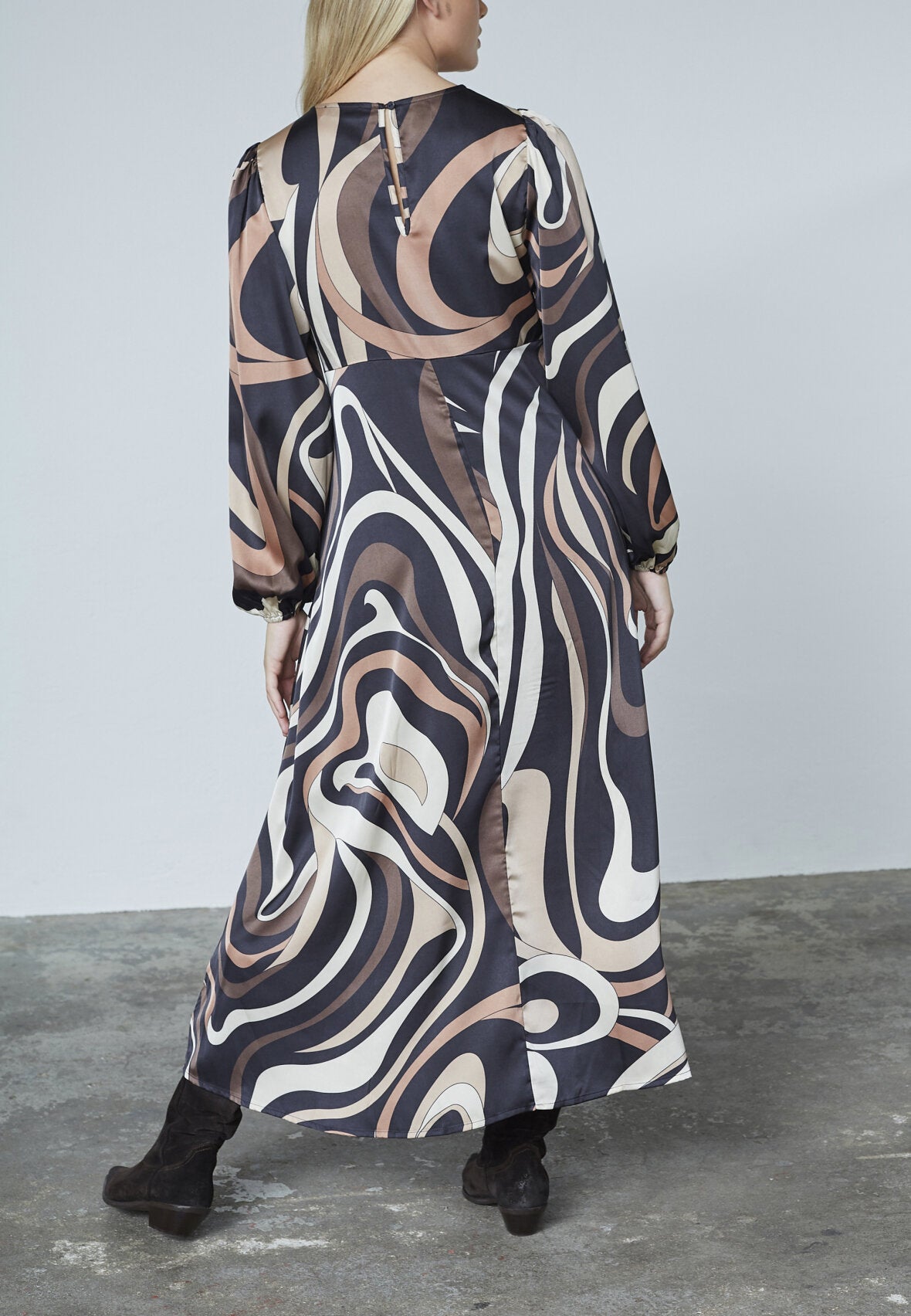 LOVE & DIVINE - Love1435 - Graphic