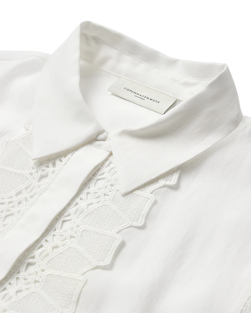 CMMOLLY - SKJORTE MED CUT-AND-SEW LACE - HVID