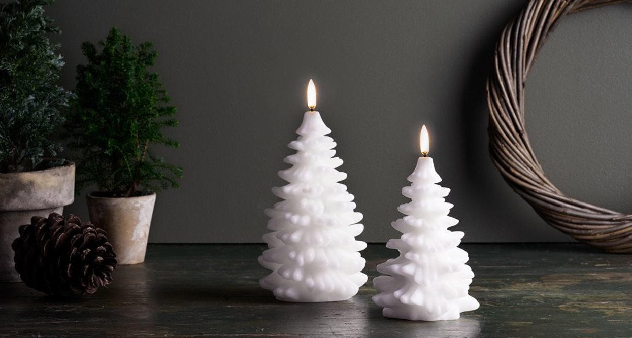 Uyuni - Christmas Tree Candles W9 x H12cm - Olive Green
